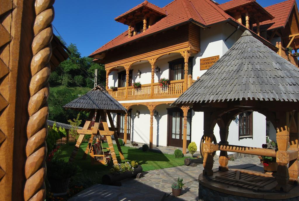 Hotel Glodeanca Exterior foto